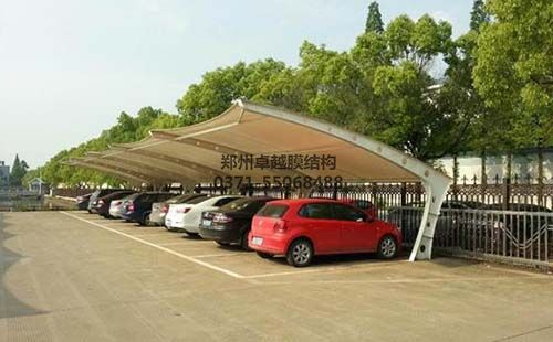 商丘一中新苑膜結(jié)構(gòu)車棚