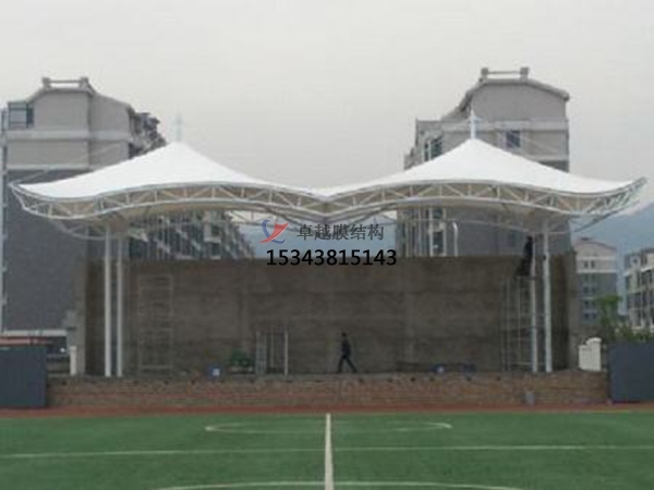 隨縣膜結(jié)構(gòu)看臺雨棚生產(chǎn)設(shè)計(jì)安裝