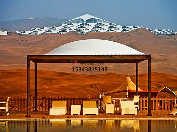 搭建膜結(jié)構(gòu)雨棚的注意事項(xiàng)！