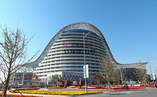 如何避免膜結(jié)構(gòu)起皺？【膜材品牌】