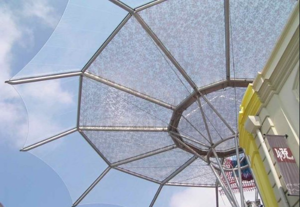 探索PTFE的獨(dú)特性能：耐腐蝕、低摩擦和高溫穩(wěn)定性