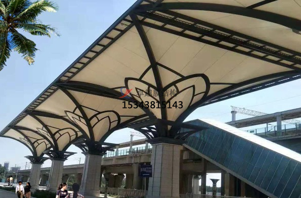 張拉膜結(jié)構(gòu)遮陽(yáng)雨棚能抵抗多少級(jí)臺(tái)風(fēng)暴雨？