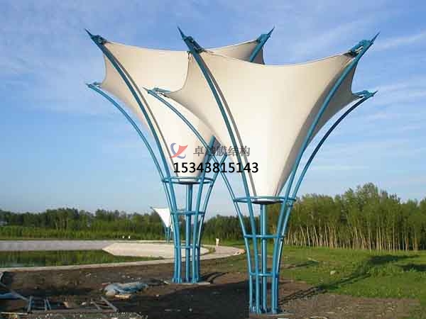 銀川<font color='red'>膜結(jié)構(gòu)公司</font>【索膜結(jié)構(gòu)反吊膜景觀】銀川膜結(jié)構(gòu)廠家